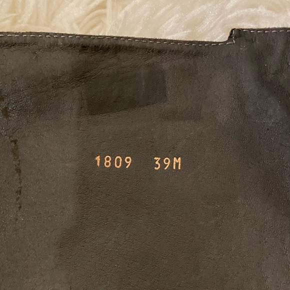 SOLD MO.S Italian Knee Boots - Picture 14 of 17